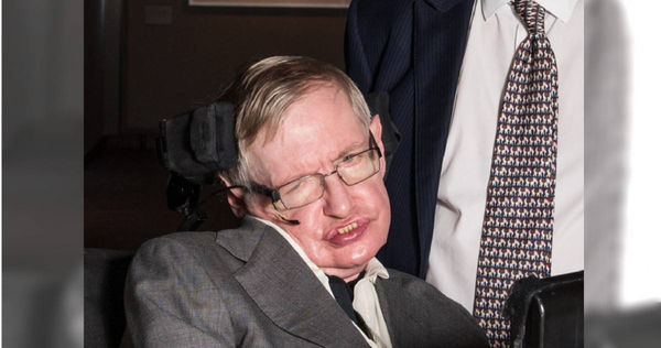 霍金。（圖／翻攝自維基百科）