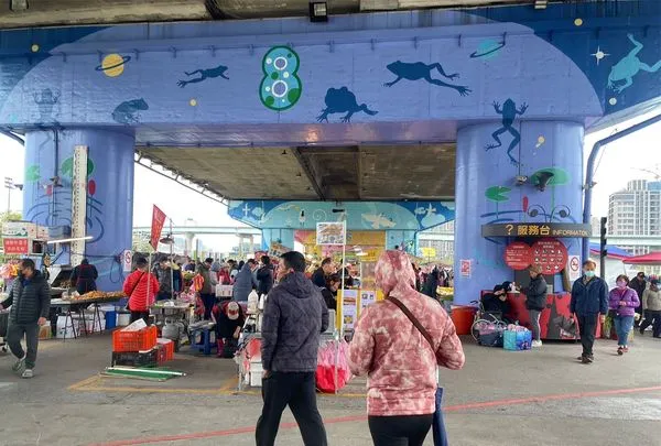 ▲重新市集,「慶端午送香包活動」準備300個造型香包免費給民眾領取。（圖／新北市高灘處提供）