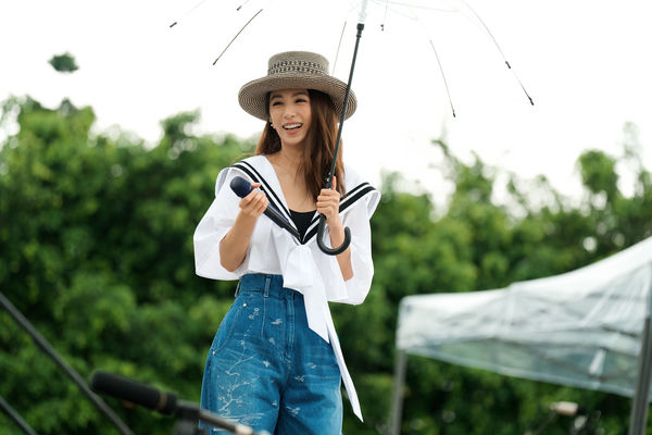 ▲▼田馥甄被飛行傘的畫面感動到哽咽。（圖／何樂音樂提供）