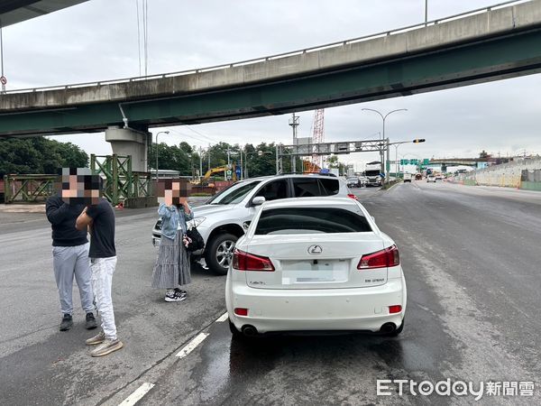 ▲▼黎女開進口車任性違規左轉，撞直行小客車             。（圖／記者陳以昇翻攝）