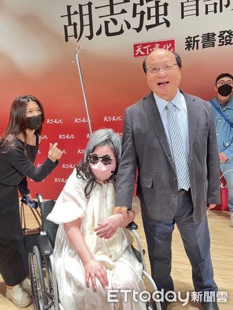 ▲▼ 陳文茜出席胡志強新書發表會。（圖／天下文化提供）