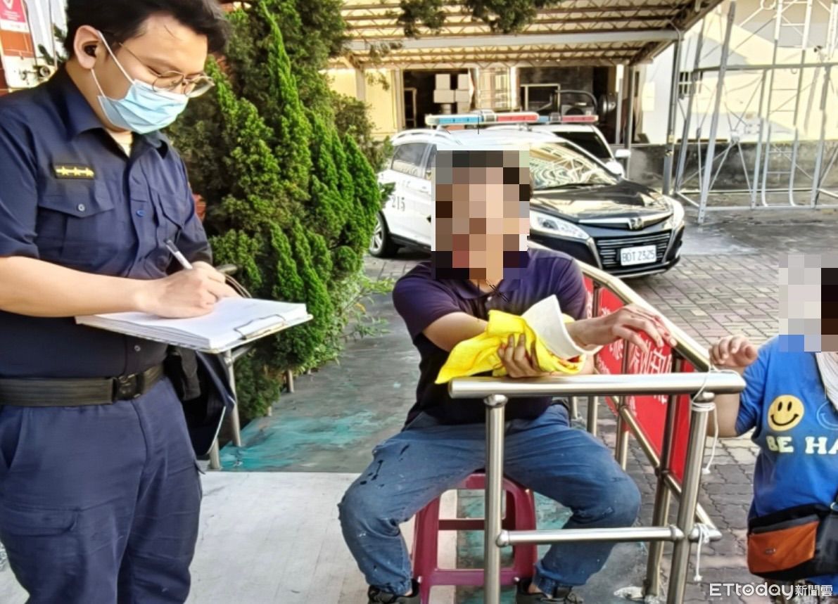 屏東男手遭割傷血流如注！急奔派出所求救　警安撫止血通報119