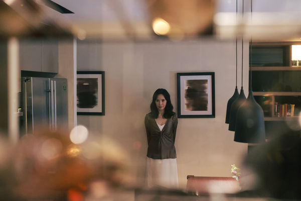 ▲天心在婚內失戀系列電視電影《慶祝》中，感受不到婚姻中的愛情。（圖／寬想國際娛樂提供）