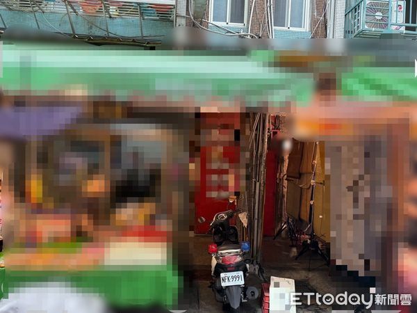 ▲新北市新莊區命案，一男一女倒臥床上1死1傷。（圖／記者陳以昇翻攝）