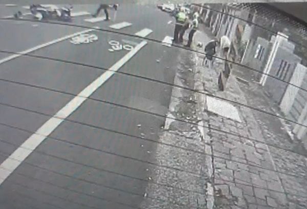 ▲彰化永靖鄉機車路口對撞。（圖／記者唐詠絮翻攝）