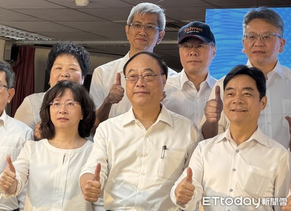 ▲▼觀光署長周永暉（中）。（圖／記者周湘芸攝）