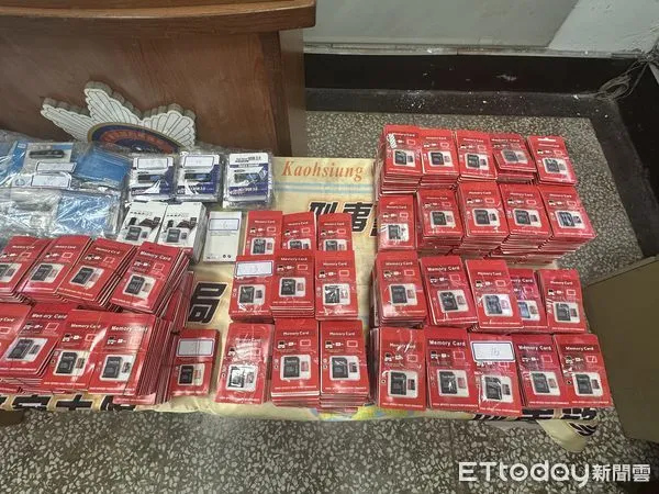 ▲▼市刑大記憶卡             。（圖／記者陳宏瑞翻攝）