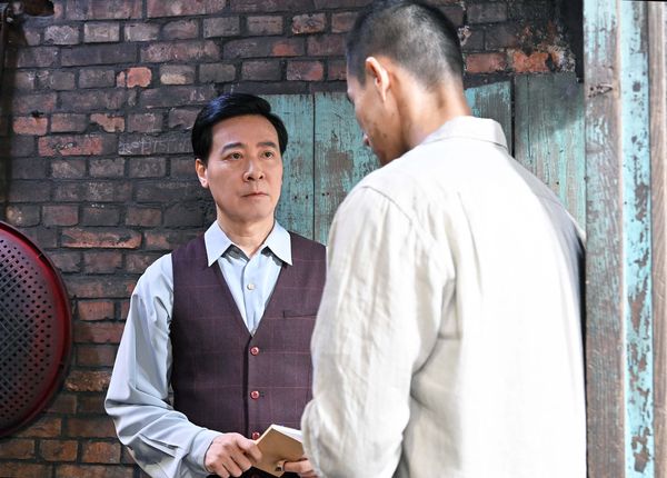 ▲盧彥澤劇中在打鐵店工作，卻遇上職場霸凌。（圖／台視提供）