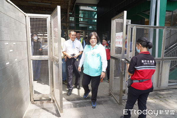 ▲▼   王美惠會勘爭取一次到位 嘉義車站增設出口、便民設施及防護  。（圖／立委王美惠服務處提供）