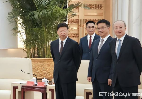 ▲▼ 王滬寧會見洪秀柱            。（圖／記者任以芳攝）