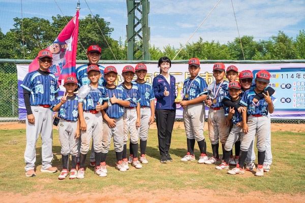 ▲第二屆朴子市長盃落幕！同仁國小、平鎮高中分別奪冠  。（圖／主辦單位提供）