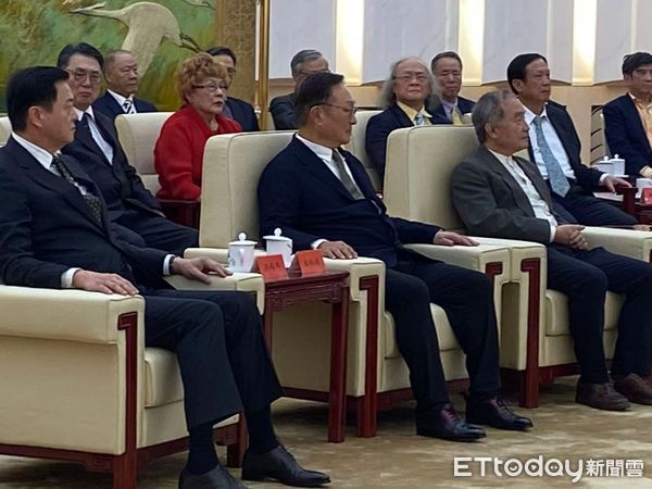 ▲▼ 東森集團總裁王令麟、大陸全國政協主席王滬寧            。（圖／記者任以芳攝）