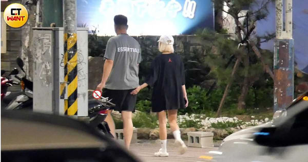 愛的捕手1／樂天女孩卉妮跨隊約會富邦魏全　大街上愛的小手偷襲翹臀