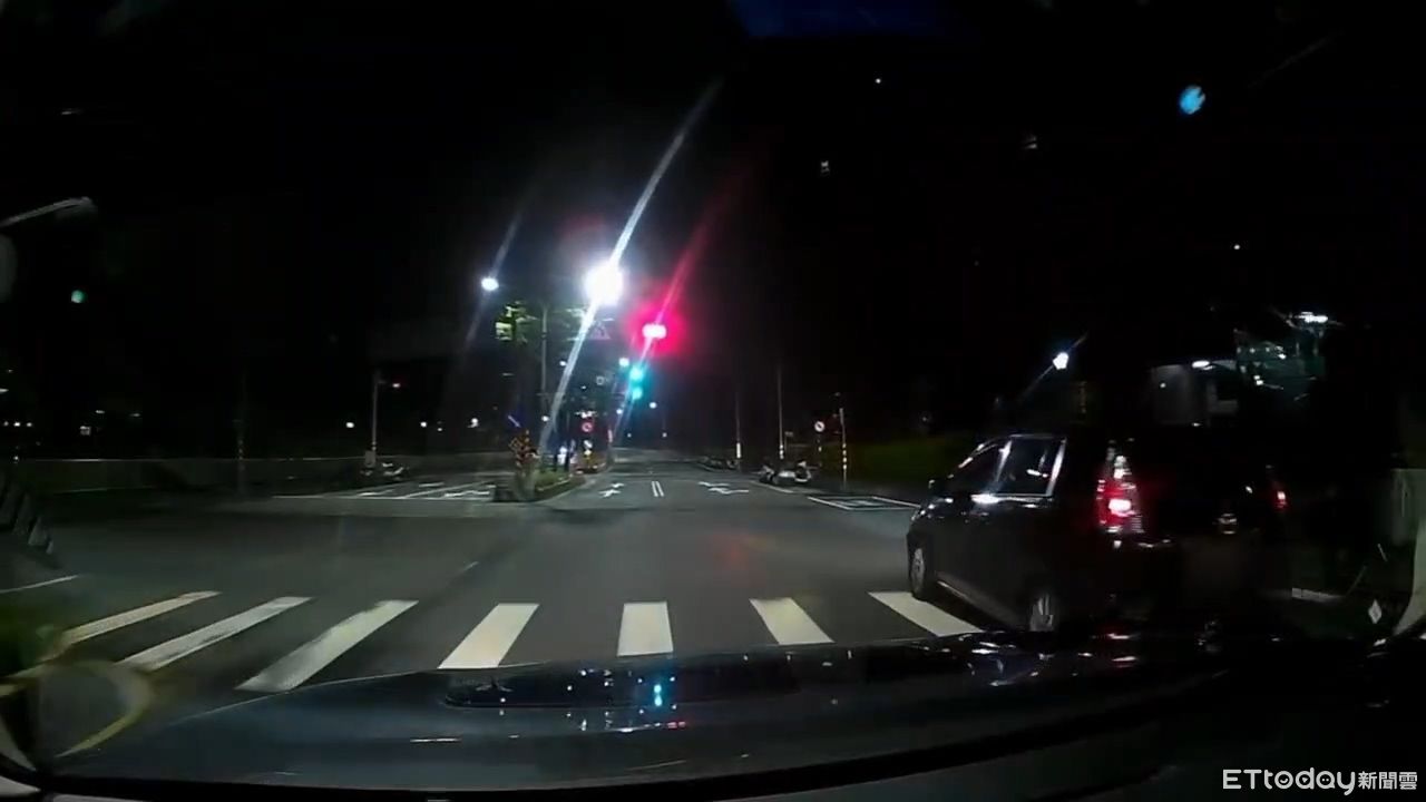 藥頭駕車衝撞逃逸！警連開4槍逮男女通緝犯　搜出2公斤毒品