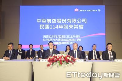 華航8字策略應對變局 董座高星潢:「飛機如武器」盼盡速交機