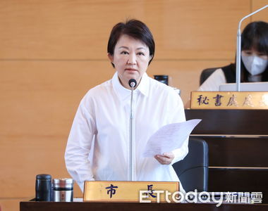 民調下跌遭轟 盧秀燕嘆:榜首考一次99分竟被罵到臭頭