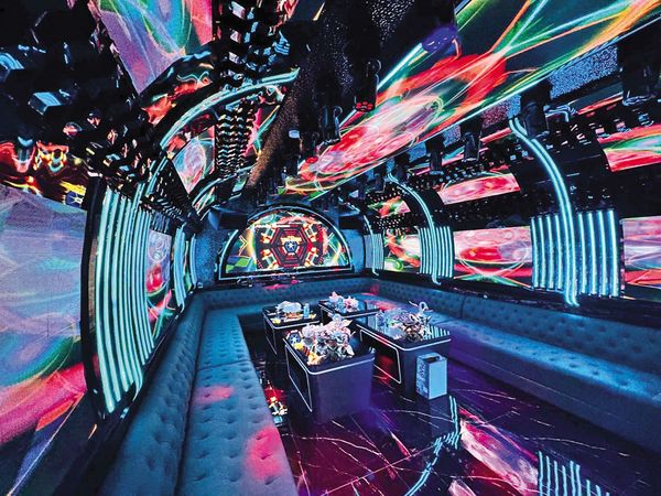 荒淫里長砲兵團2／里長打探越南龍宮多人運動大亂鬥　太過熱門還漲價