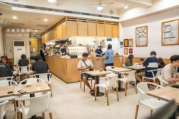 ▲▼弘記肉燥飯舖。（圖／部落客虎麗笑嗨嗨授權提供）