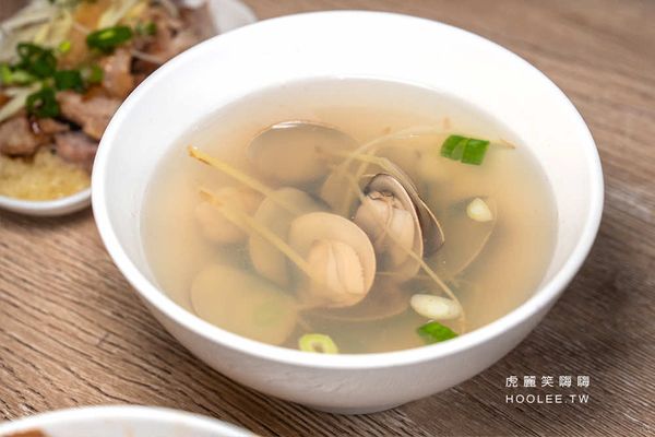 ▲▼弘記肉燥飯舖。（圖／部落客虎麗笑嗨嗨授權提供）
