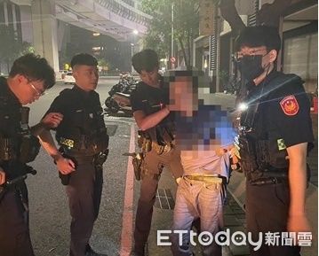 ▲▼竊車賊深夜攔查不停猛加油，員警掏槍嚇阻還搜出毒品。（圖／民眾提供，下同）