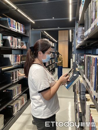 ▲誠品生活台南館盛大試營運，南市圖同步展現公共閱讀資源與城市閱讀實力。（記者林東良翻攝，下同）