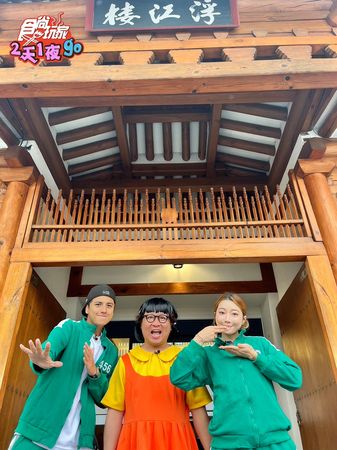 ▲依依(左起)納豆跟曾子余前進南北韓邊界。（圖／記TVBS）