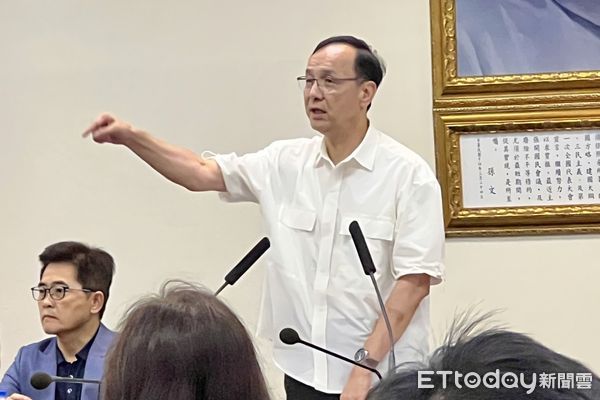 ▲朱立倫主持國民黨中常會。（圖／記者鄭佩玟攝）