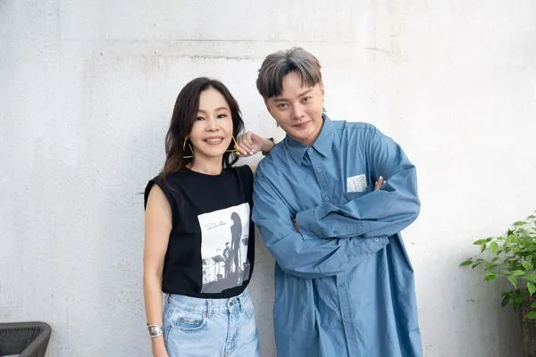 ▲▼彭佳慧和好友許富凱分享成為歌手的過程 。（圖／索尼音樂提供）