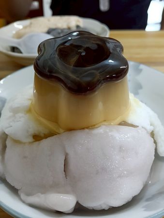 ▲▼楊梅近60年開張老冰店。（圖／部落客芽月提供）