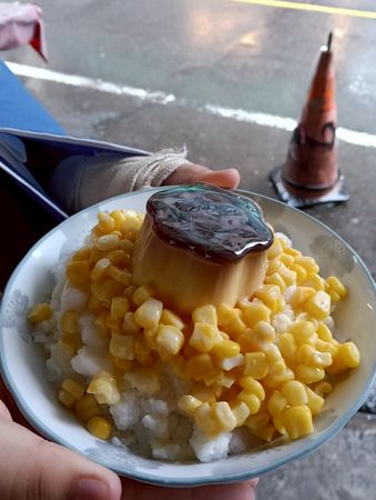 ▲▼楊梅近60年開張老冰店。（圖／部落客芽月提供）