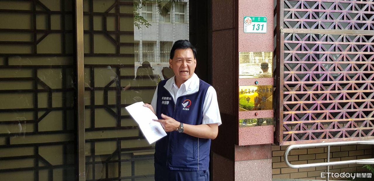 赴北檢按鈴告李俊俋涉貪！　藍議員諷：有黨證連狗都能搭公務車