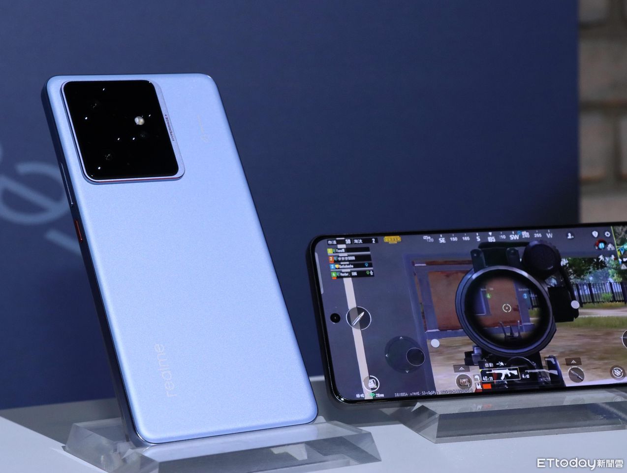 ▲▼        realme GT     。（圖／記者蘇晟彥攝）