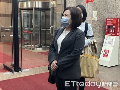 許銘春後悔參與市長初選 許宇甄批:不知反省毫無羞恥心