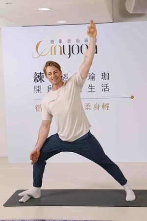 ▲法比歐擔任Ginyoga旗艦店出席嘉賓。（圖／Ginyoga瑭琪筋經瑜珈提供）