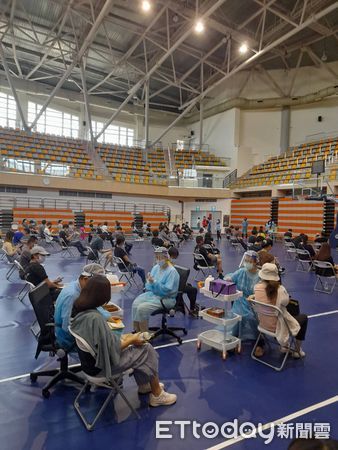 ▲▼金門今年新冠併發重症個案計2例，1死1治療中。（圖／記者林名揚翻攝）