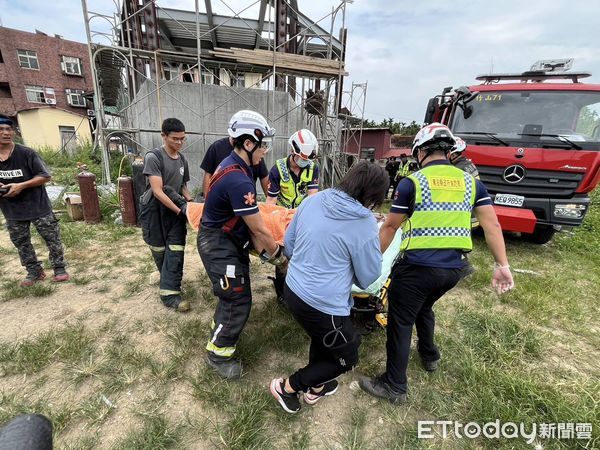 ▲▼竹山建築工地工人遭插入眼窩救護。（圖／記者高堂堯翻攝）