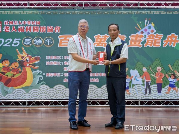 ▲▼台電高雄區處端午送暖250長輩！　91歲嬤學畫繪出最美龍舟。（圖／記者賴文萱翻攝）