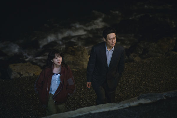 ▲女神朴恩斌、薛景求領銜主演《狂醫魔徒》。（圖／Disney+提供）