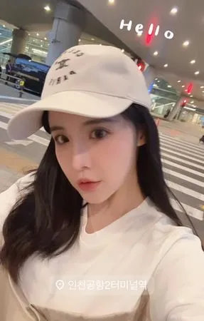 ▲阿沁妻「南韓暈倒頭撞地板」！　閉眼前畫面：看到一群人衝進來。（圖／翻攝自花花臉書）