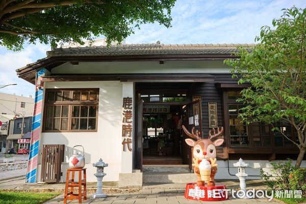 ▲鹿港30年蛋黃酥老店開文創館。（圖／新口味食品行提供）