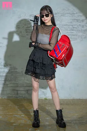 ▲近日轉戰AV界的本城花，擁有4年的偶像資歷。（圖／翻攝自Moodyz）