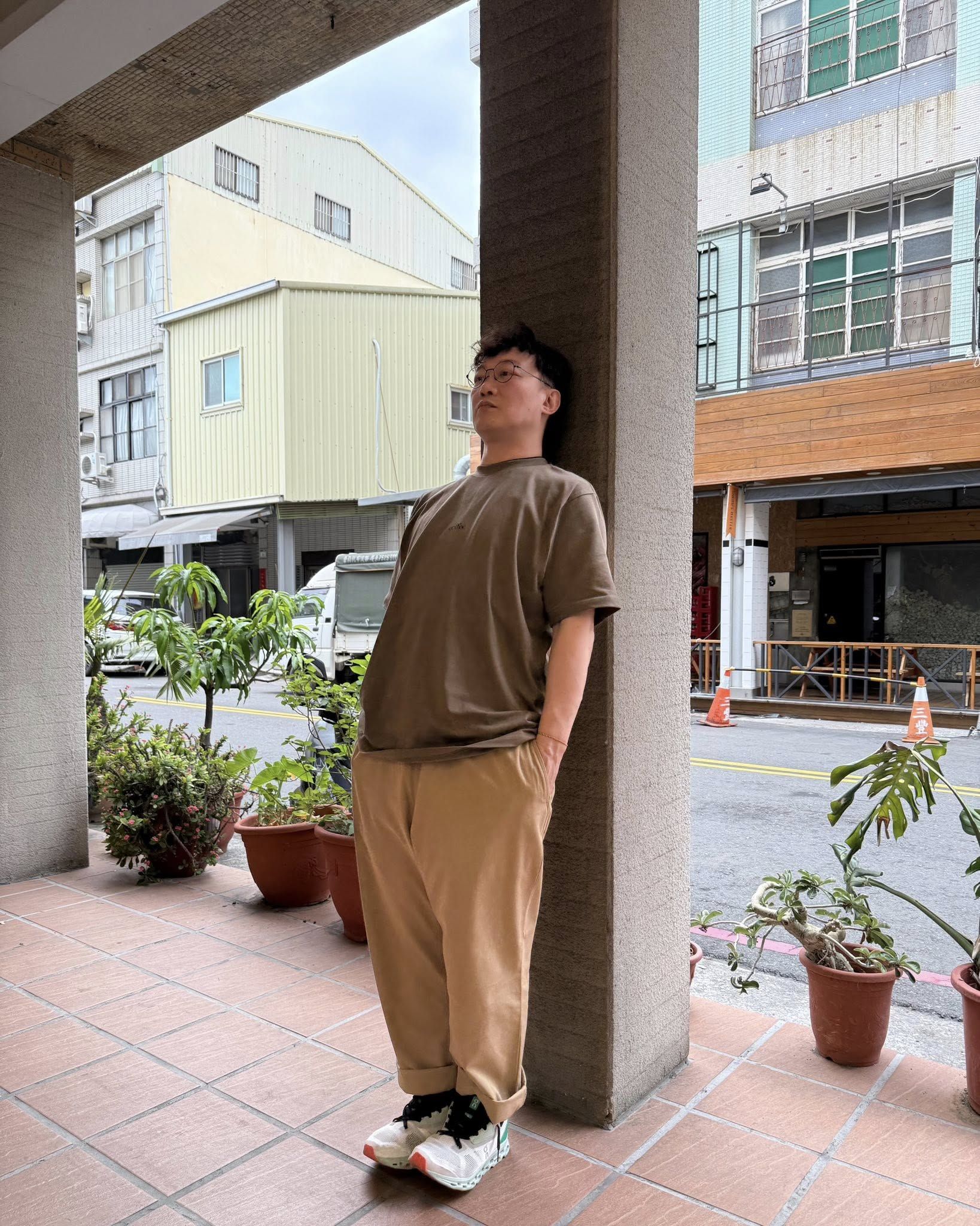 ▲▼不只金城武樹爆紅&hellip;高雄出現「陳奕迅柱」。（圖／翻攝自臉書）