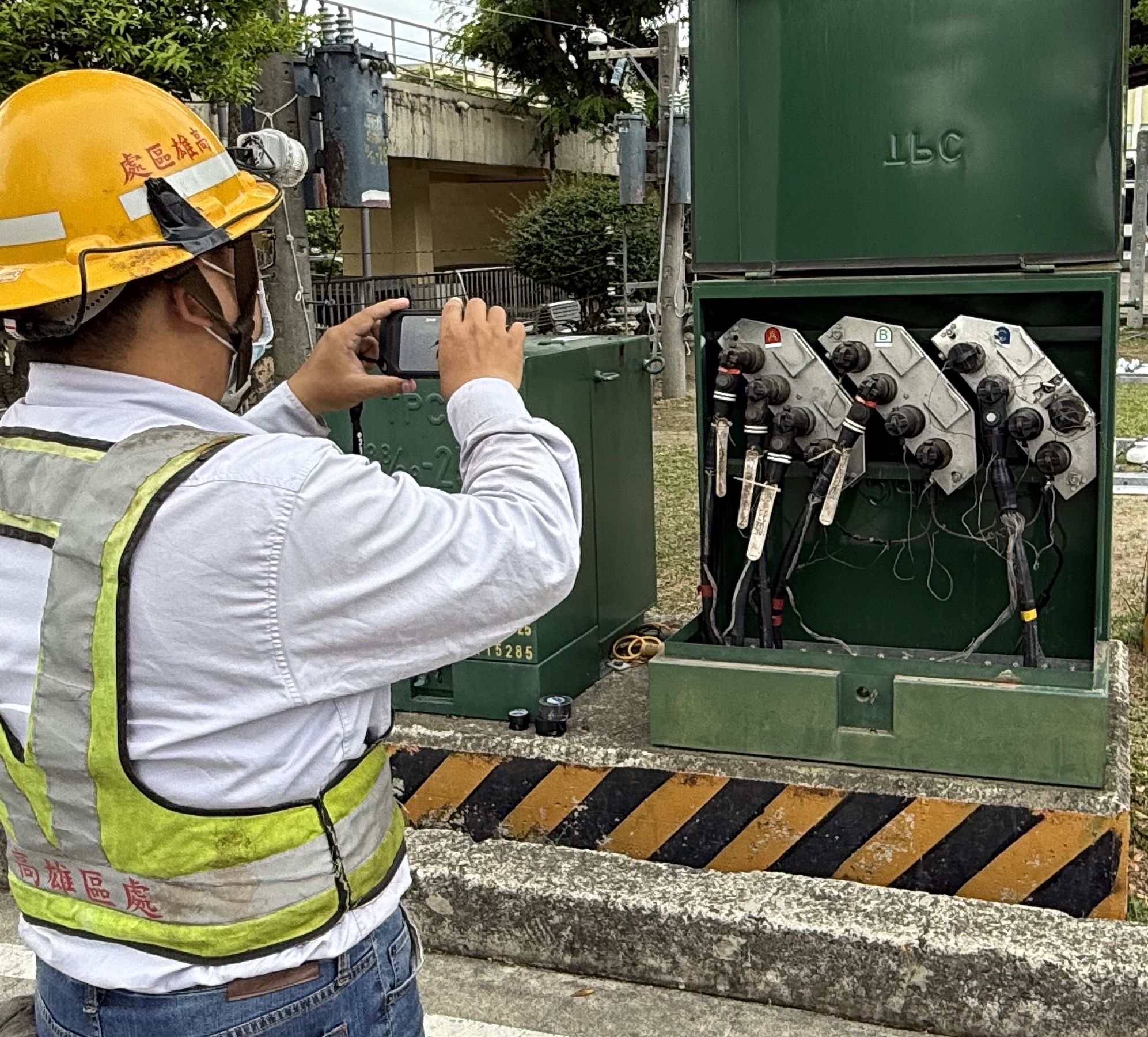 ▲▼備戰150天！台電高雄提前部署防停電　迎戰夏季用電高峰。（圖／記者賴文萱翻攝） 