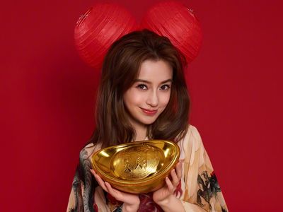 Angelababy赴港找工作「經紀人訓話」被直擊!密友:她工作量大不如前