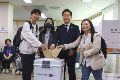 南韓大選「事前投票」開跑熱度高　李在明、金文洙已投完票