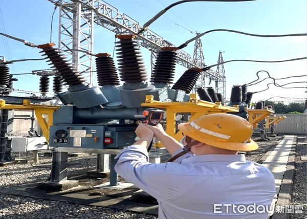 ▲紅外線檢測。             。（圖／台電屏東區處提供）