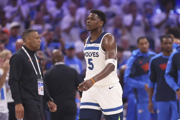 ▲雷霆吉爾吉斯-亞歷山大、灰狼艾德華茲。（圖／達志影像／美聯社）