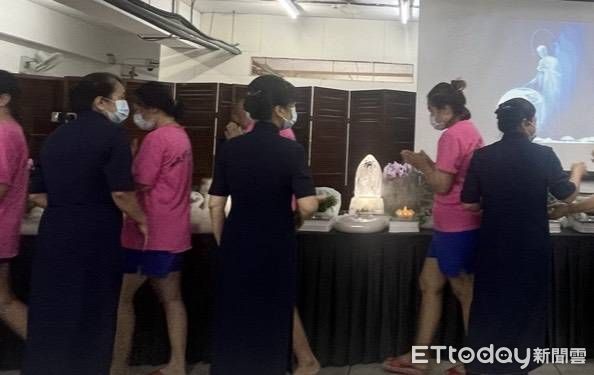 ▲慈濟「粽」恩情，移民署南投收容所偕受收容人慶端午。（圖／記者高堂堯翻攝）