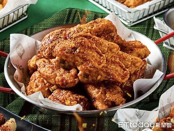 ▲▼本村炸雞Bonchon「青花椒麻系列」。（圖／業者提供）