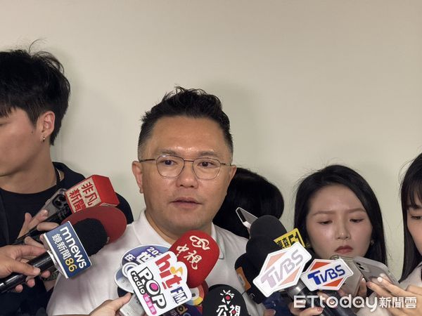 ▲▼國民黨北市議員張斯綱受訪。（圖／記者袁茵攝）